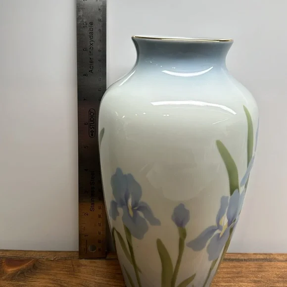 Vintage Blue Iris Elizabeth King Brownd Otagari Ceramic Vase Made In Japan - Picture 6 of 10